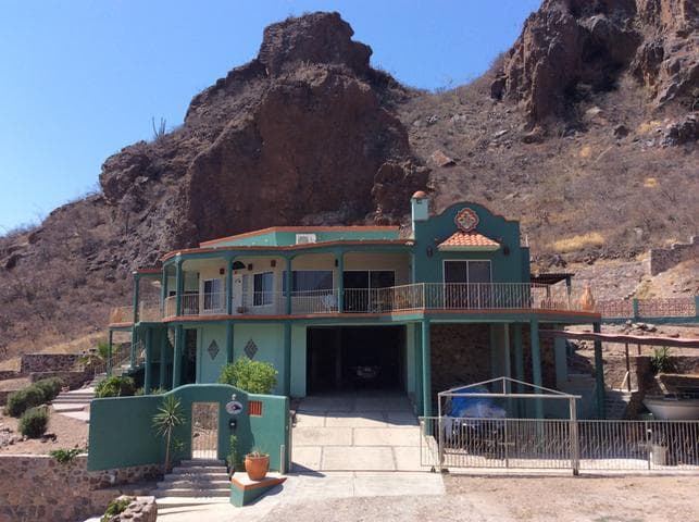 289 Bahía